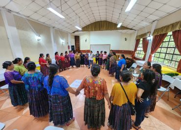 Mujeres indígenas protagonistas en Zona Reina