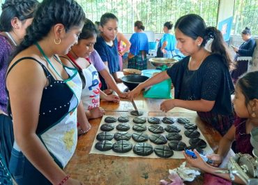 Mujeres Q’eqchi’ lideran sistemas agroalimentarios sostenibles en Zona Reina